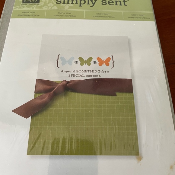 Stampin’ Up! Card Kits. Two kits with all you need to make 16 cards! Get crafty! - Picture 4 of 7